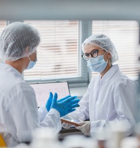 Scientists working in team at the lab